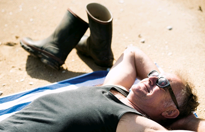 chilling-on-the-beach